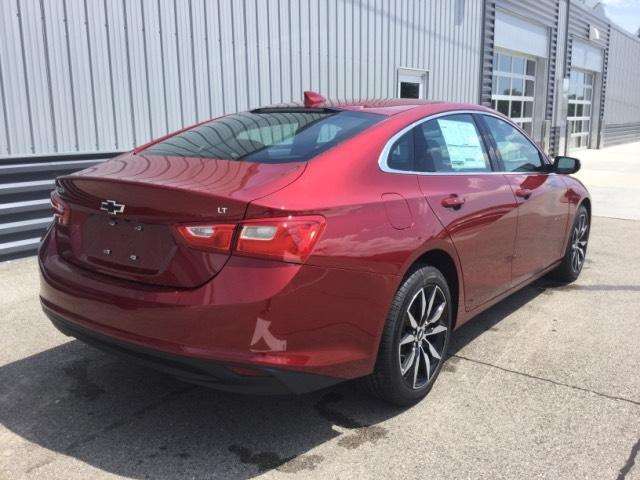 2017 Chevrolet Malibu LT 4dr Sedan